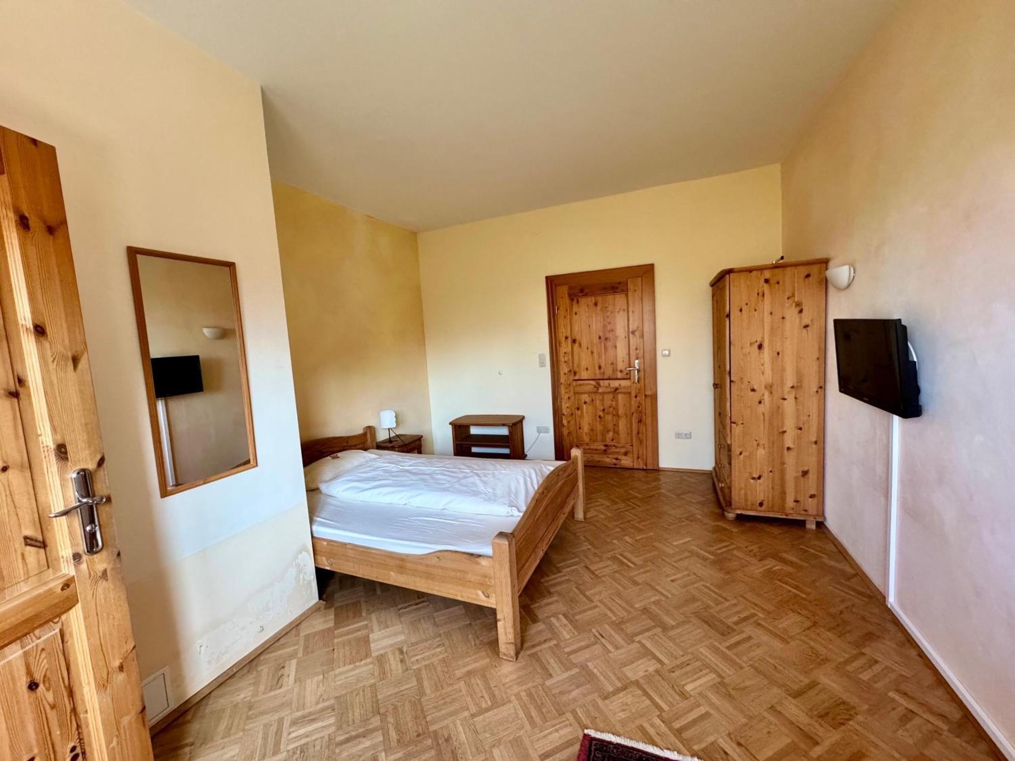 Hotel Gruenwald Ансбах Екстер'єр фото